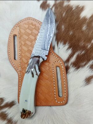 beautiful cowboy skinner knive